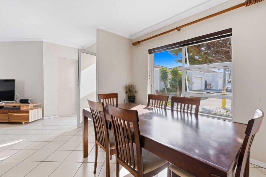 To Let 3 Bedroom Property for Rent in Parklands Western Cape